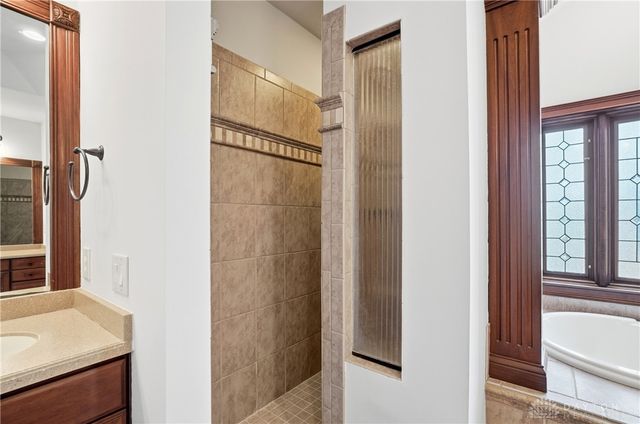 4984 Water Stone Lane, Maineville, OH 45039