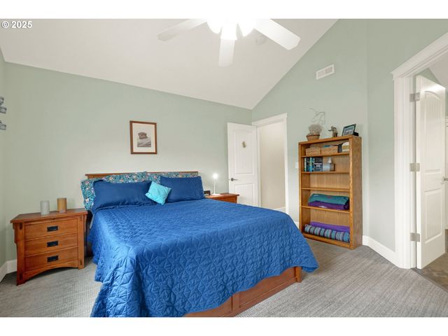 2146 Nw JETTY Ave, Lincoln City, OR 97367
