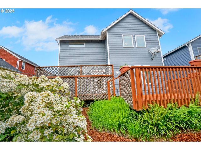 2146 Nw JETTY Ave, Lincoln City, OR 97367