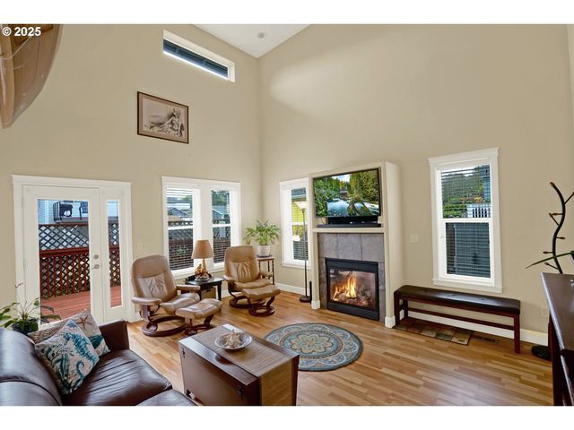 2146 Nw JETTY Ave, Lincoln City, OR 97367