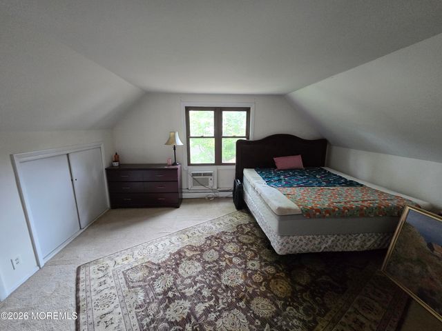 33 Middlebury Lane, Willingboro, NJ 08046