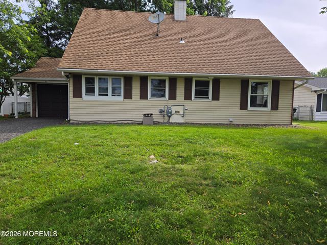 33 Middlebury Lane, Willingboro, NJ 08046
