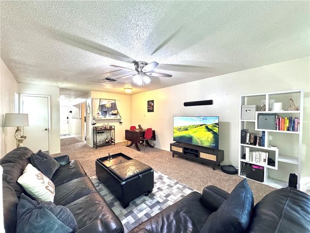 3923 Old Oaks Drive 5, Bryan, TX 77802