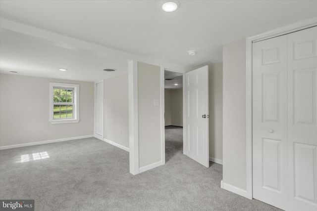 7877 GNATSTOWN RD, Hanover, PA 17331