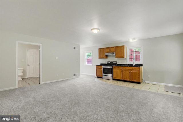 7877 GNATSTOWN RD, Hanover, PA 17331