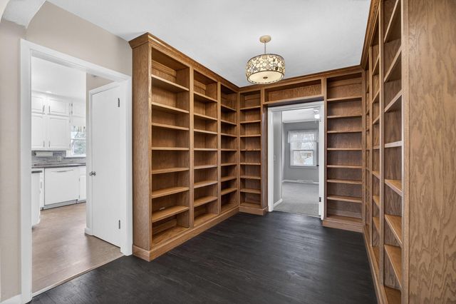 3036 Tremont Avenue, Davenport, IA 52803