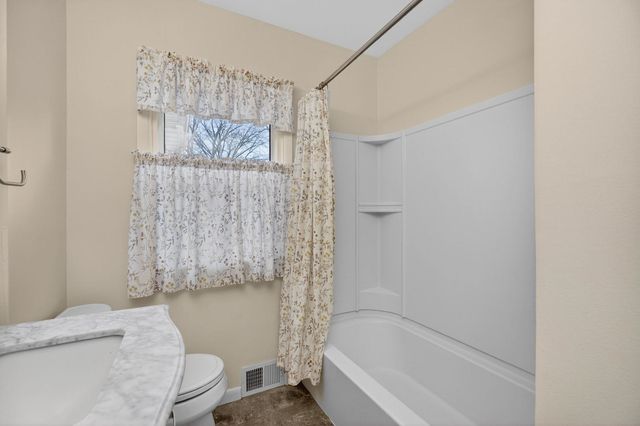 3036 Tremont Avenue, Davenport, IA 52803