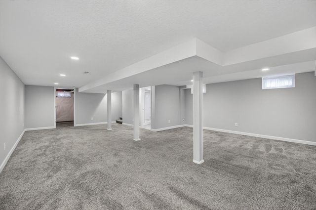 3036 Tremont Avenue, Davenport, IA 52803