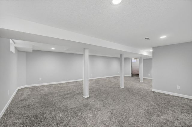 3036 Tremont Avenue, Davenport, IA 52803