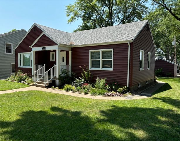 3036 Tremont Avenue, Davenport, IA 52803