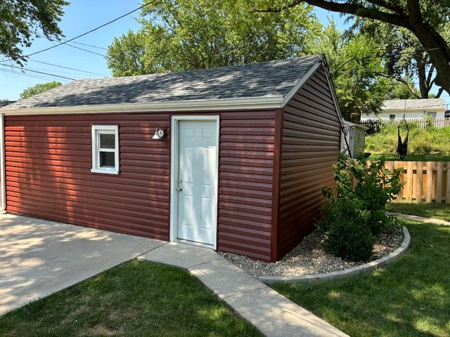 3036 Tremont Avenue, Davenport, IA 52803