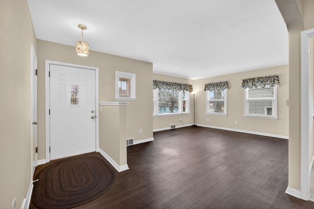 3036 Tremont Avenue, Davenport, IA 52803