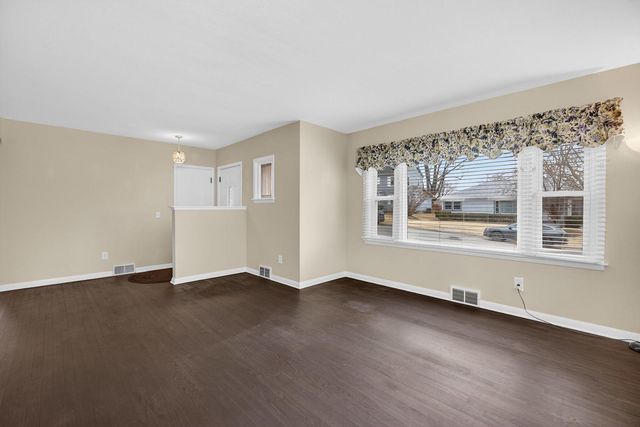 3036 Tremont Avenue, Davenport, IA 52803