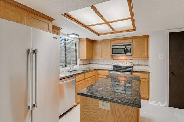8106 Chainfire CV, Austin, TX 78729