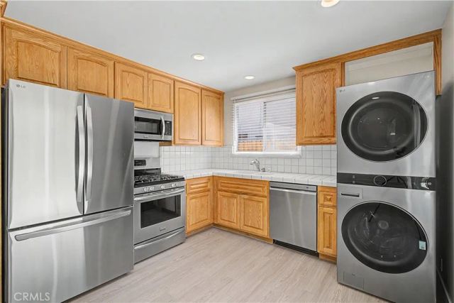 24378 Hartland, West Hills, CA 91307