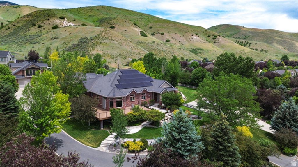 Image 1 of property listing at 3990 SUMMER RIDGE RD, Morgan, UT 84050