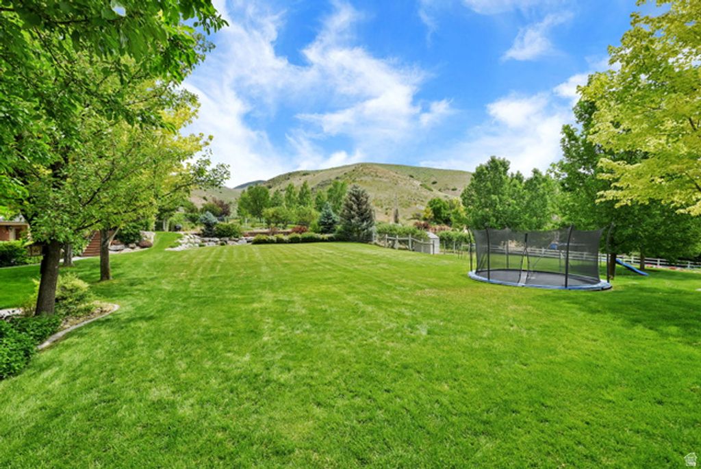 Image 15 of property listing at 3990 SUMMER RIDGE RD, Morgan, UT 84050