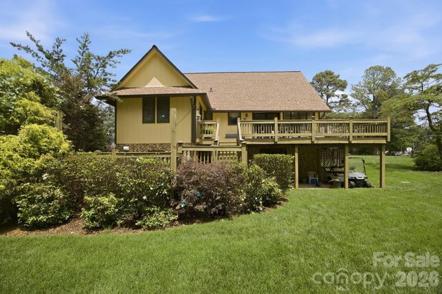 220 Shoreline Loop, Mooresville, NC 28117