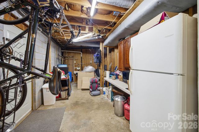 220 Shoreline Loop, Mooresville, NC 28117