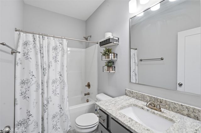 875 9th Street, Waukee, IA 50263