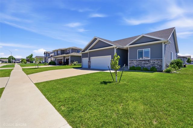 875 9th Street, Waukee, IA 50263