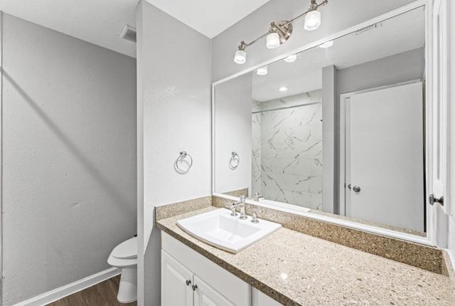 2808 Pinewood Drive, League City, TX 77573