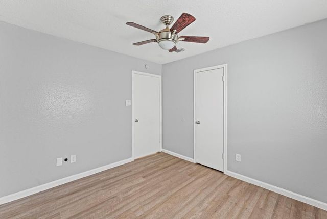 2808 Pinewood Drive, League City, TX 77573