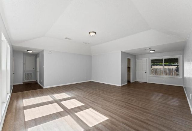 2808 Pinewood Drive, League City, TX 77573