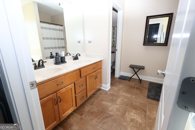 120 Blackstone Court, Kathleen, GA 31047