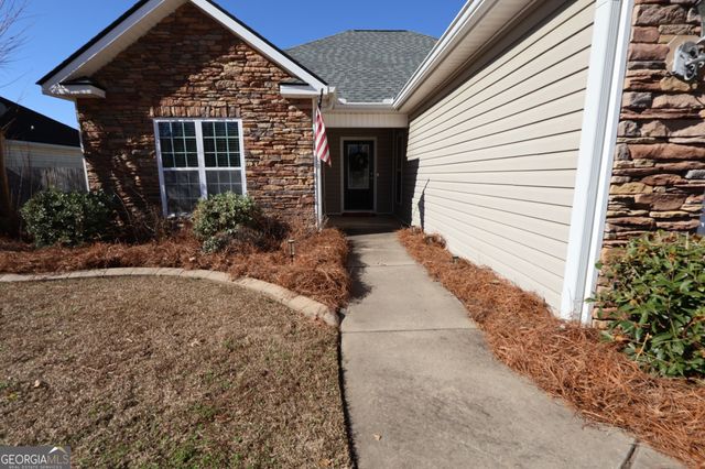 120 Blackstone Court, Kathleen, GA 31047