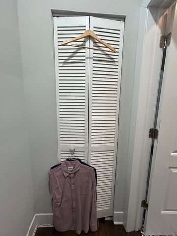 709 W Barry Avenue S2, Chicago, IL 60657