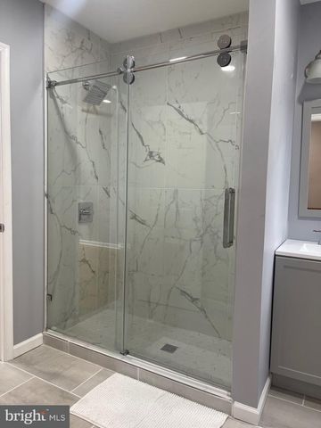 2153 N NEWKIRK ST, Philadelphia, PA 19121