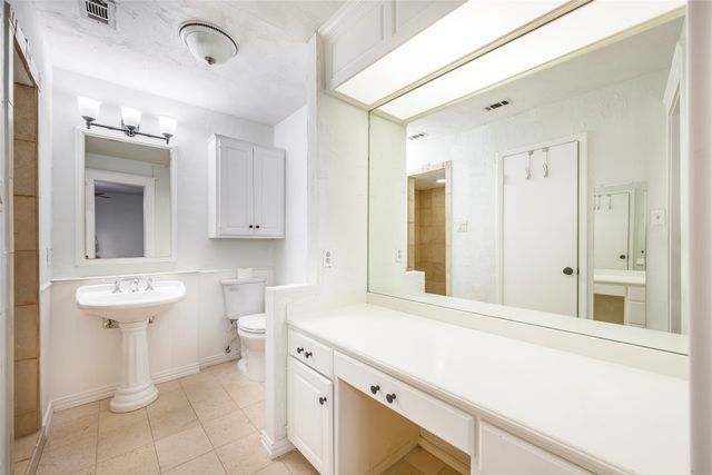 5017 Boulder Lake Road, Fort Worth, TX 76103