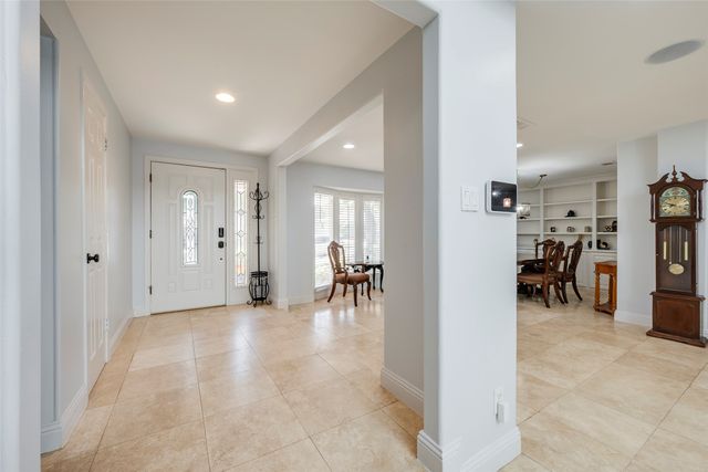 5017 Boulder Lake Road, Fort Worth, TX 76103
