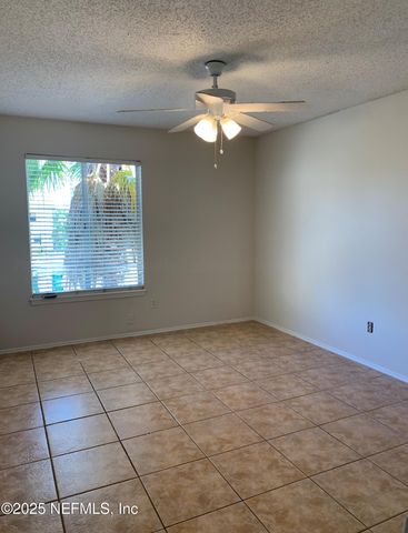 887 & 889 8TH Avenue S, Jacksonville Beach, FL 32250