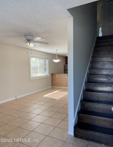 887 & 889 8TH Avenue S, Jacksonville Beach, FL 32250