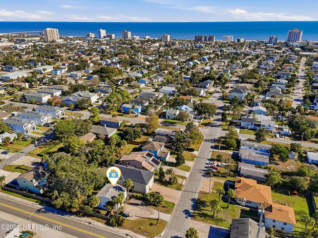 887 & 889 8TH Avenue S, Jacksonville Beach, FL 32250