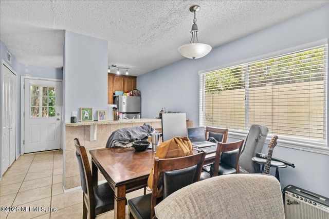 887 & 889 8TH Avenue S, Jacksonville Beach, FL 32250