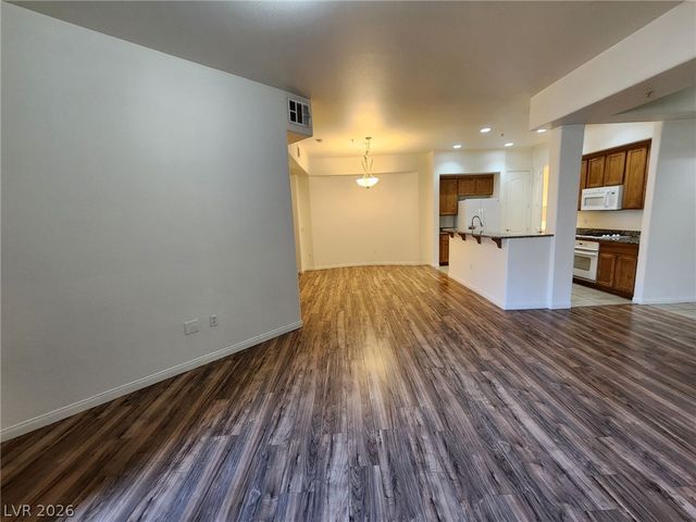 44 East Serene Avenue 119, Las Vegas, NV 89123