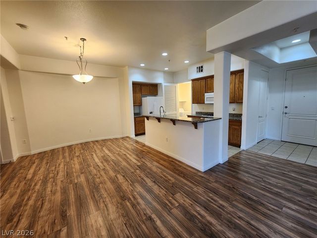 44 East Serene Avenue 119, Las Vegas, NV 89123