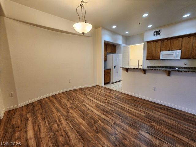 44 East Serene Avenue 119, Las Vegas, NV 89123