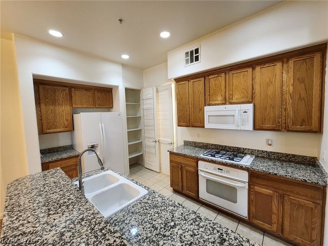 44 East Serene Avenue 119, Las Vegas, NV 89123