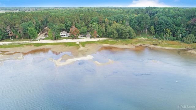 8329 Garth Point 25.25 Lane, Rapid River, MI 49878