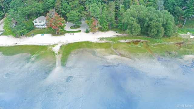 8329 Garth Point 25.25 Lane, Rapid River, MI 49878