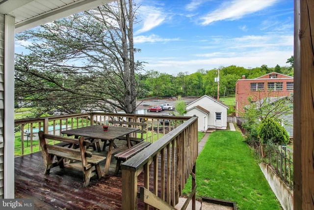 24 CENTER AVE, Schuylkill Haven, PA 17972