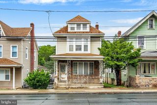 24 CENTER AVE, Schuylkill Haven, PA 17972