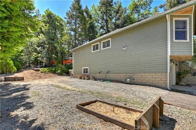 26548 Blackfoot East, Rimforest, CA 92378