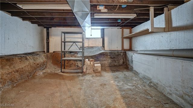 320 9th Street SW, Massillon, OH 44647