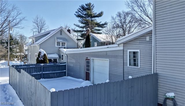 320 9th Street SW, Massillon, OH 44647