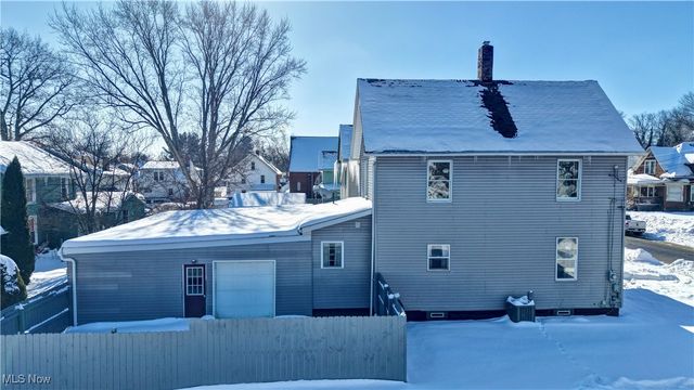 320 9th Street SW, Massillon, OH 44647